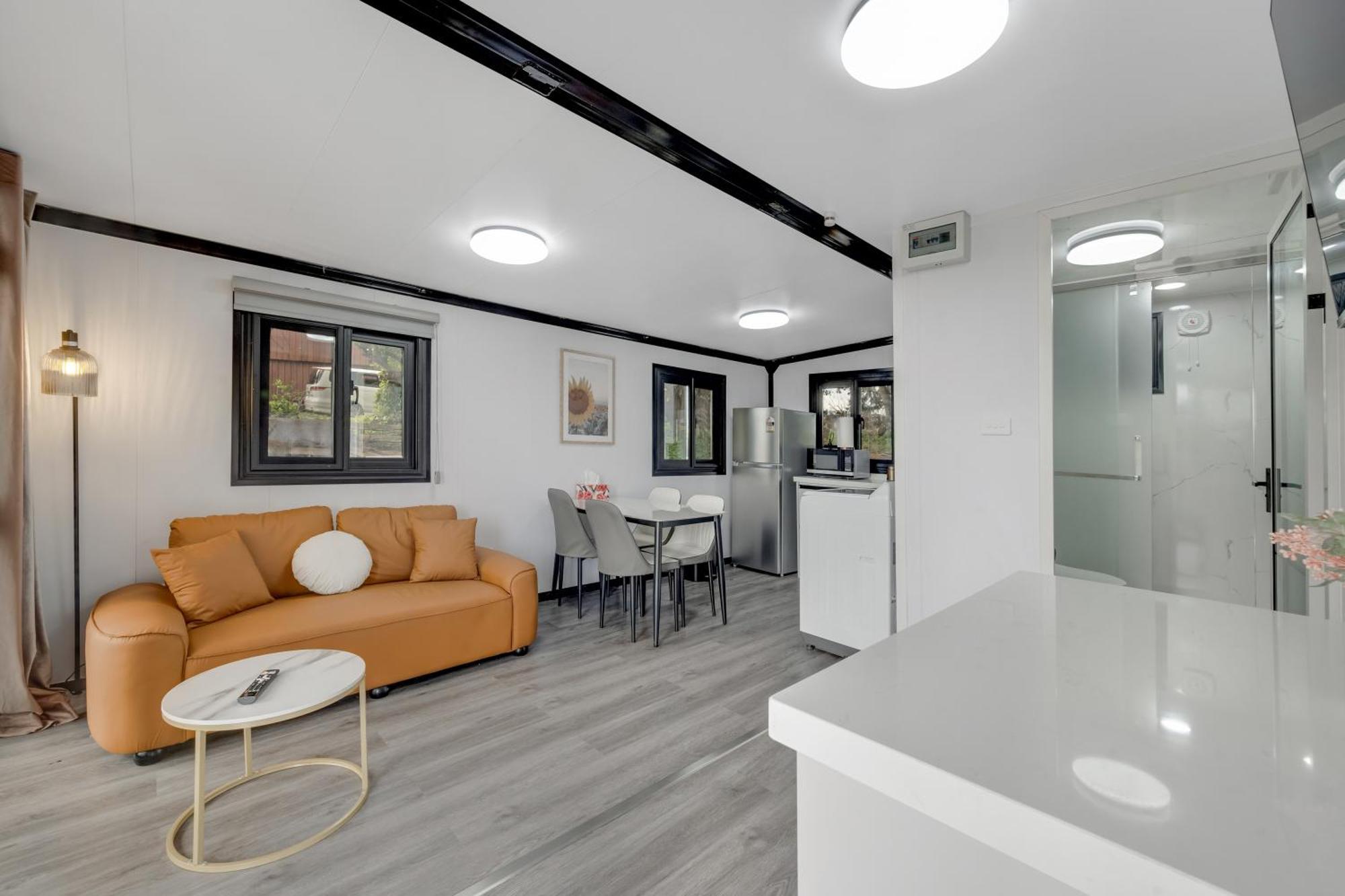 2 Bedrooms Cabin 5 Min To Pukekohe Town Centre ภายนอก รูปภาพ